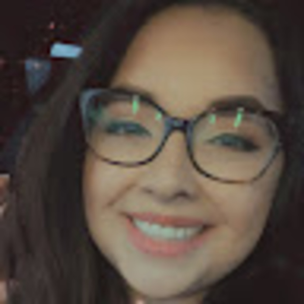 Meet your Posher, Amalia